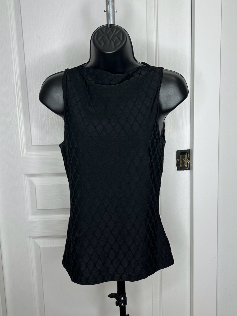 Accomplice scoop neck tank